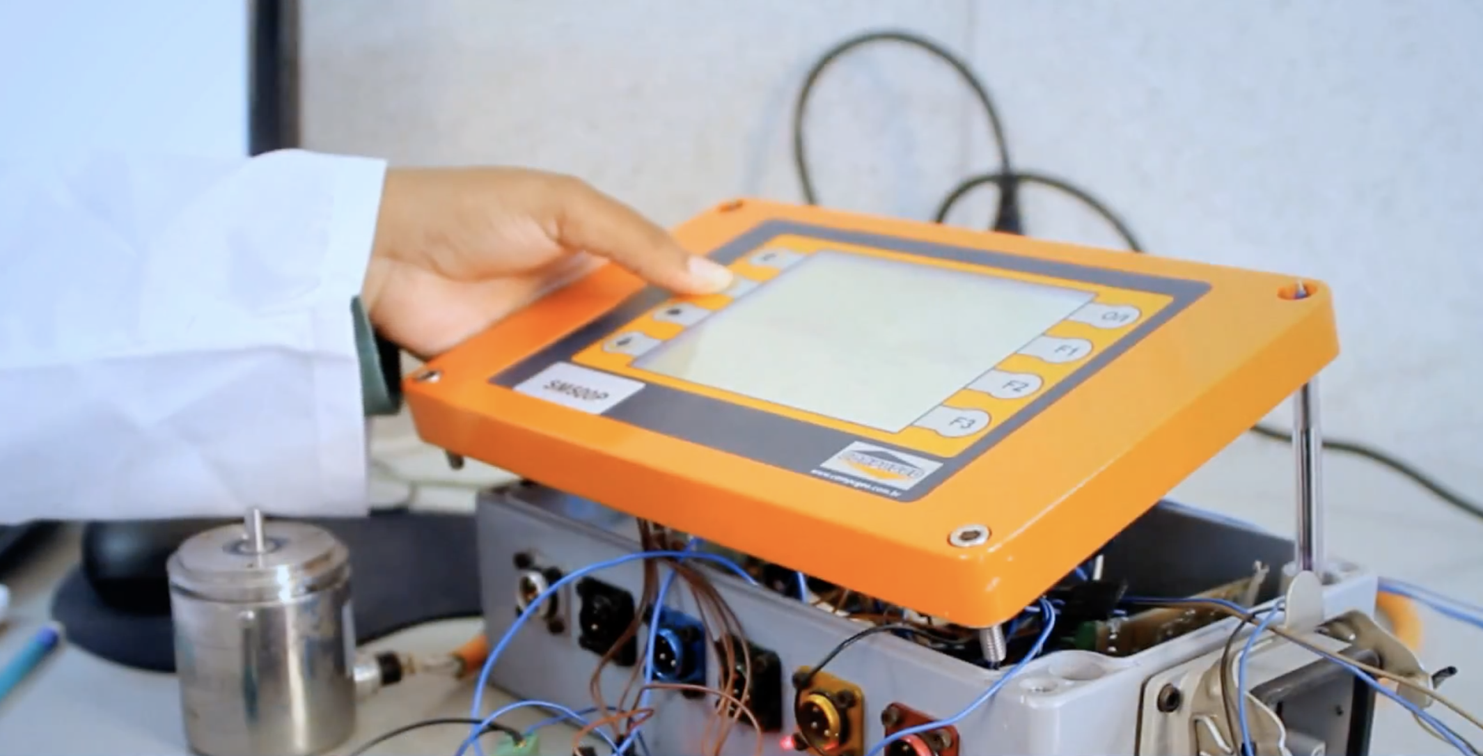Bancada de assistência técnica da Compugeo